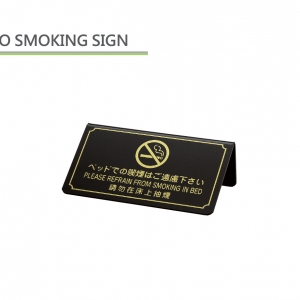 Non Smoking table sign